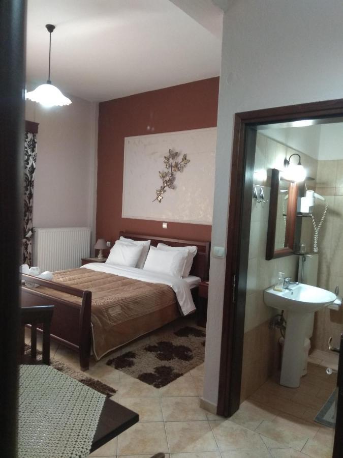 Ferienwohnung Xenonas Arxontiko Káto Loutrákion Exterior foto